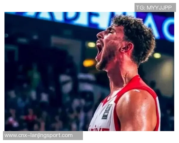 热火与雷霆总决赛第五场激战回顾球员表现与战术分析